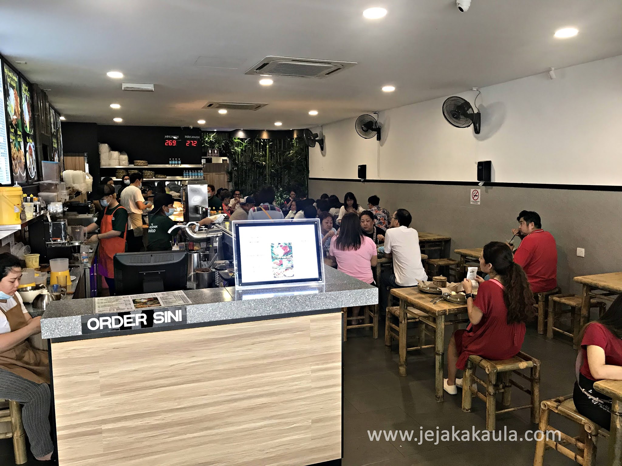 Nasi Lemak Bamboo SS2, Petaling Jaya JEJAKAKAULA