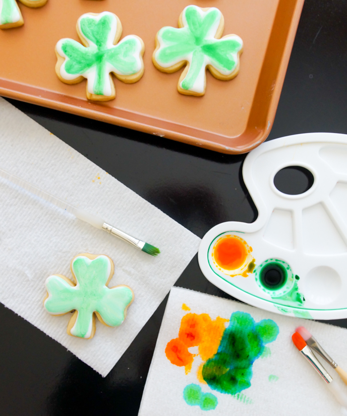 How to Make Watercolor Cookies - Watercolor St. Patrick's Day Cookies