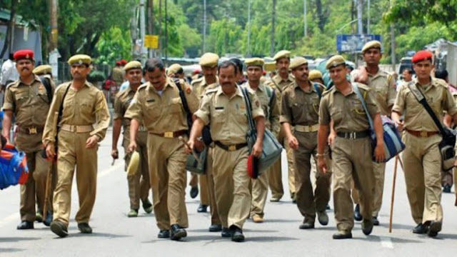 Delhi Police Recruitment : दिल्ली पुलिस में नौकरी करने का सुनहरा मौका, ऑनलाइन करें आवेदन Delhi Police Recruitment : दिल्ली पुलिस में नौकरी करने का सुनहरा मौका, ऑनलाइन करें आवेदन