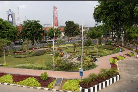 36+ Inspirasi Top Desain Taman Kota Kuningan