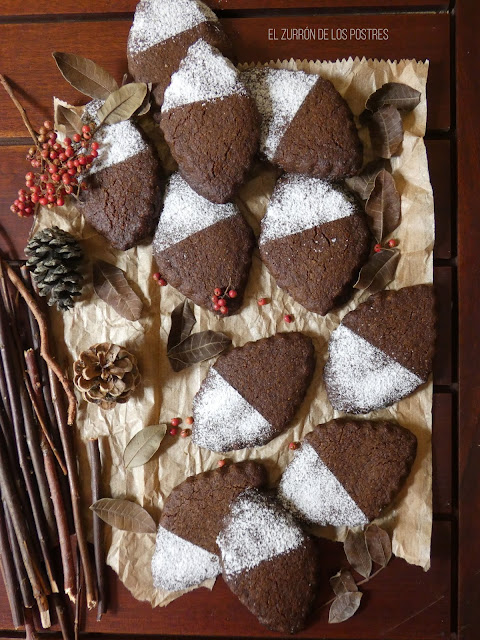 Polvorón De Praliné De Almendra Con Harina De Algarroba
