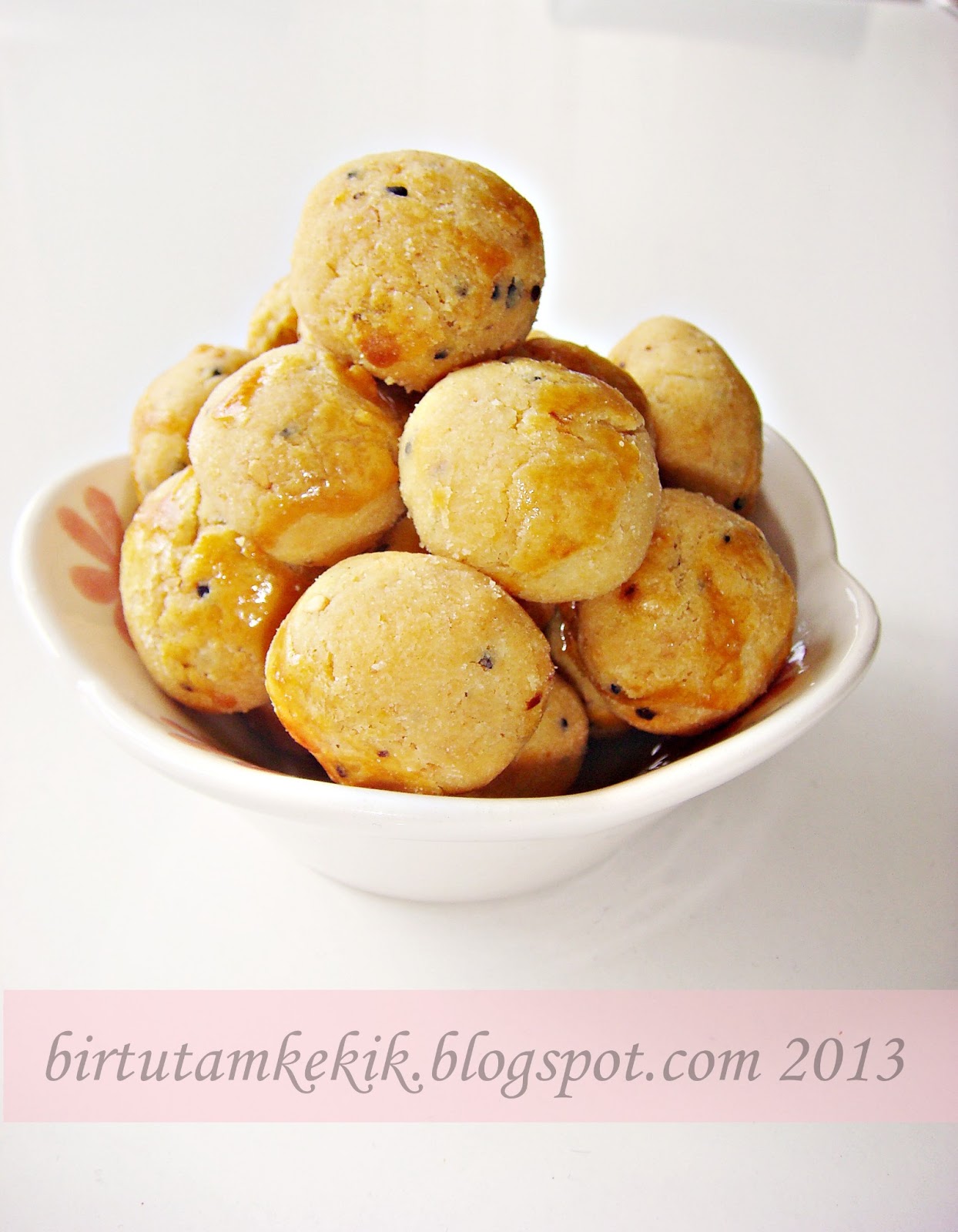 PİZZA BAHARATLI KURABİYE..) Pratik Ev Yemekleri