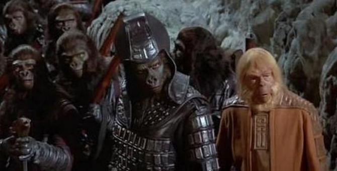 Roxy Hunter and the Mystery of the Moody Ghost - Wikipedia