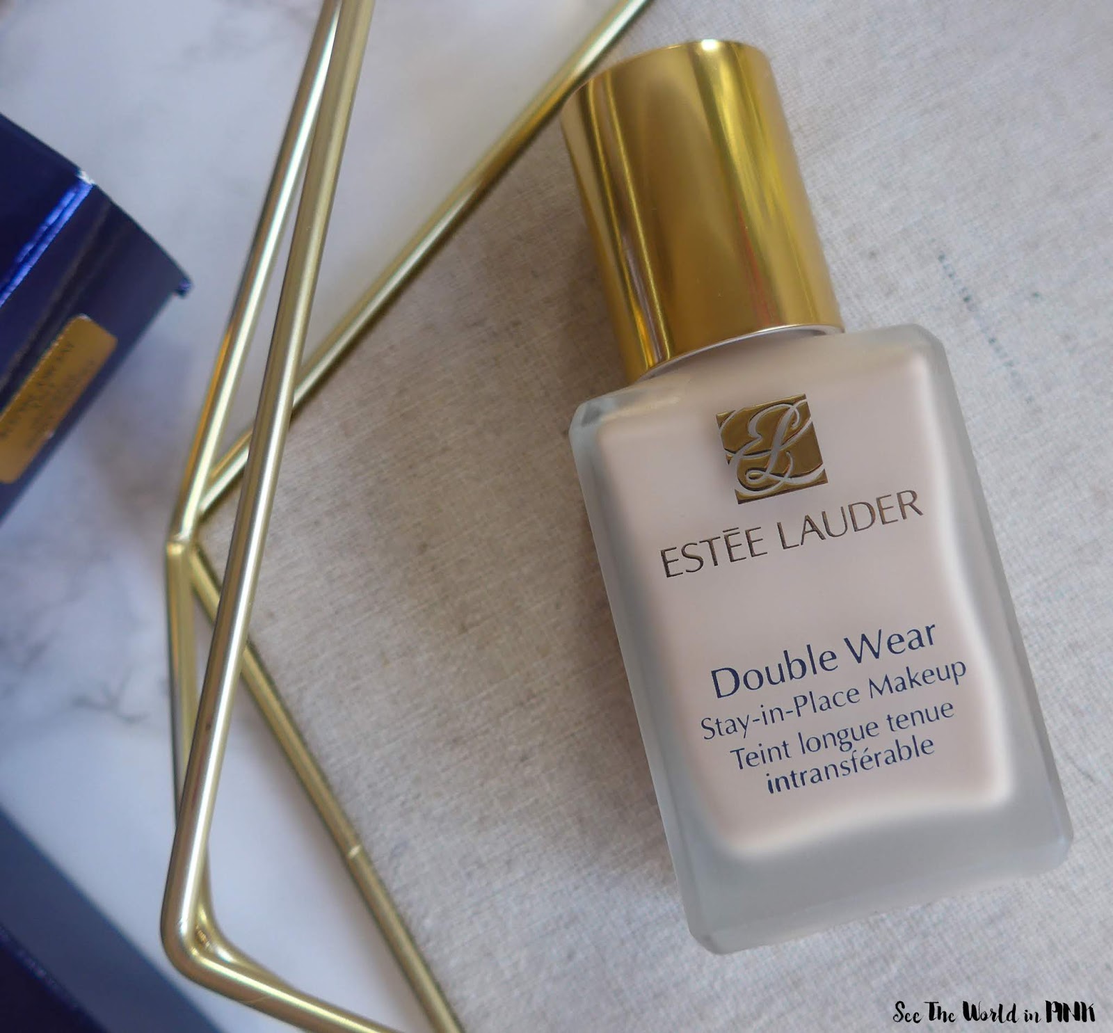 Foundation Showdown Estee Lauder Double Wear Stay-in-Place Makeup vs. Double Wear Light Soft Hydra Makeup | See the World in