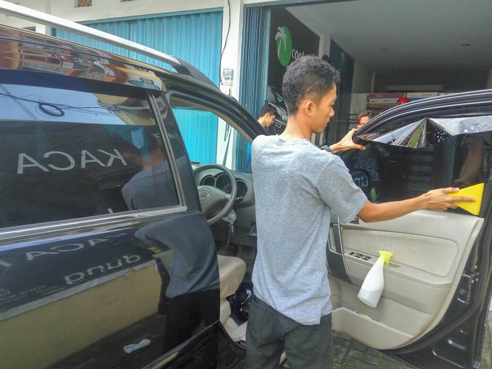 Distributor Kaca Film Mobil Panther Jakarta Barat