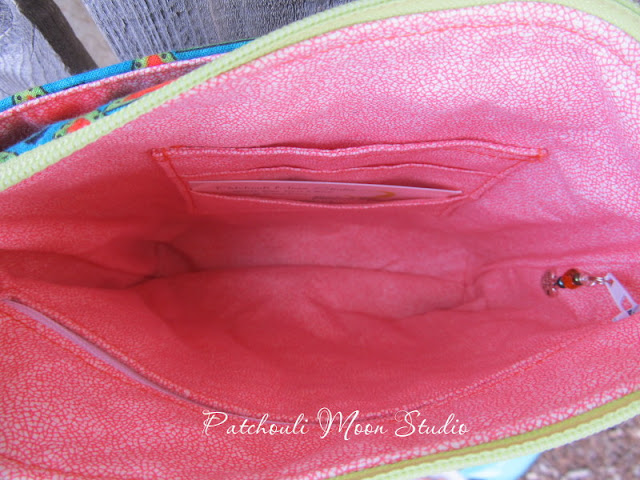 Patchouli Moon Studio~ Serendipity Hip Bag in Triangle Print Fabric