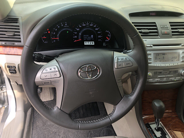 Chính chủ dư dùng cần bán gấp Camry 2011, ODO: 50k km - 30