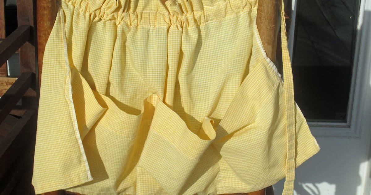 dolly's designs: Retro Post: ~ My First Apron