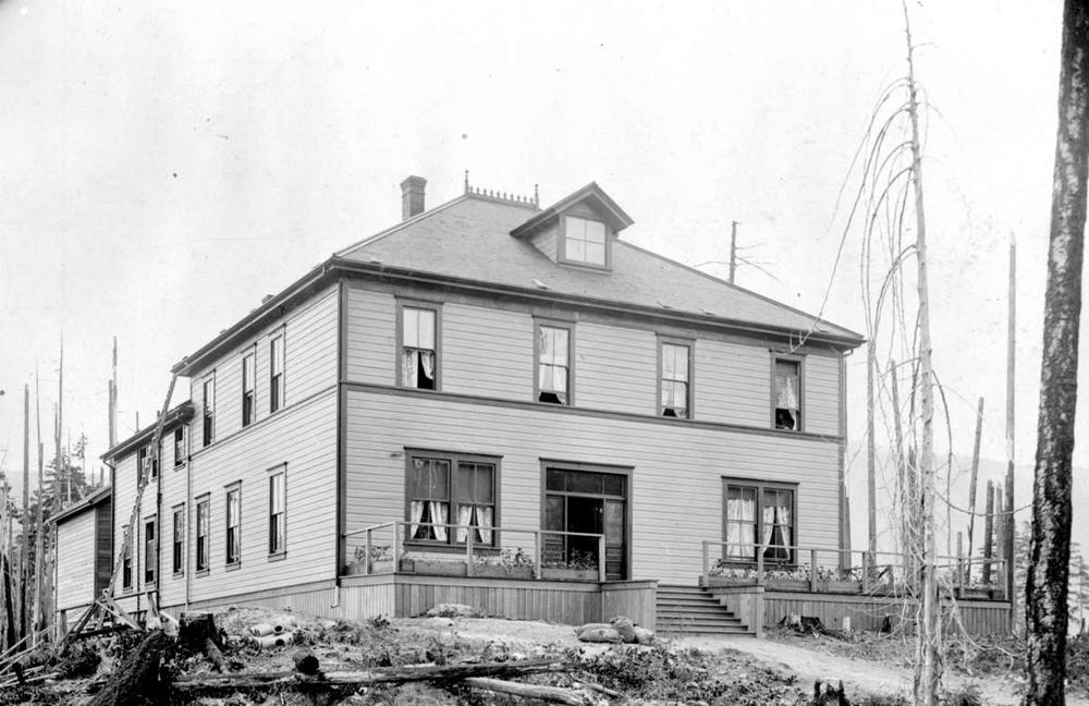 house of henry croft Torri Nunn