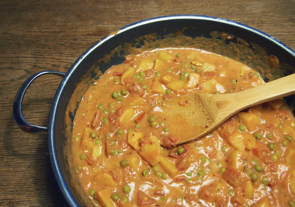 Mangerella: Indisches Kartoffel-Erbsen-Curry