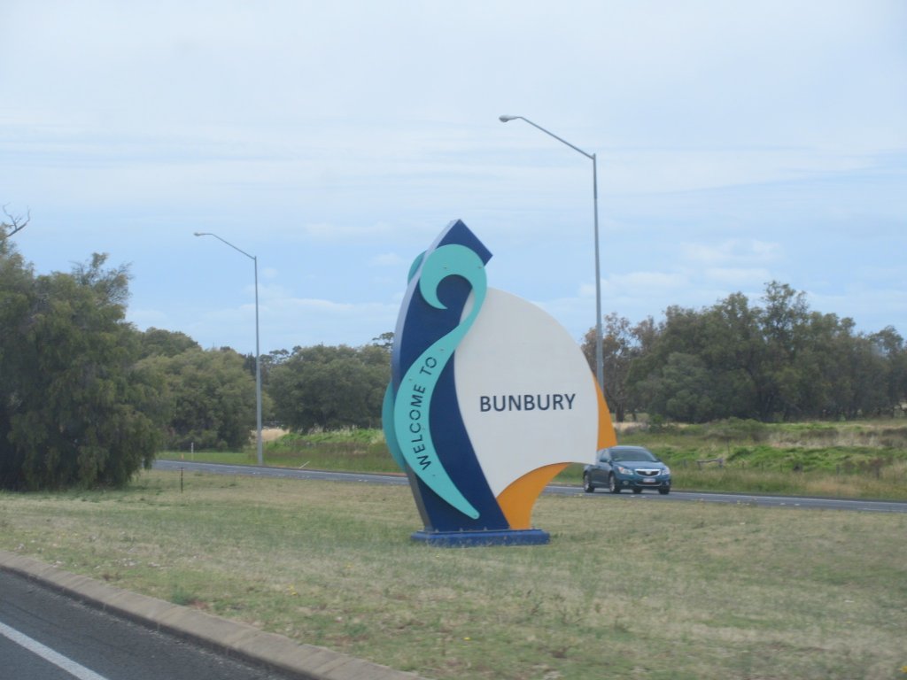 COLOURFULWORLD Signs Bunbury