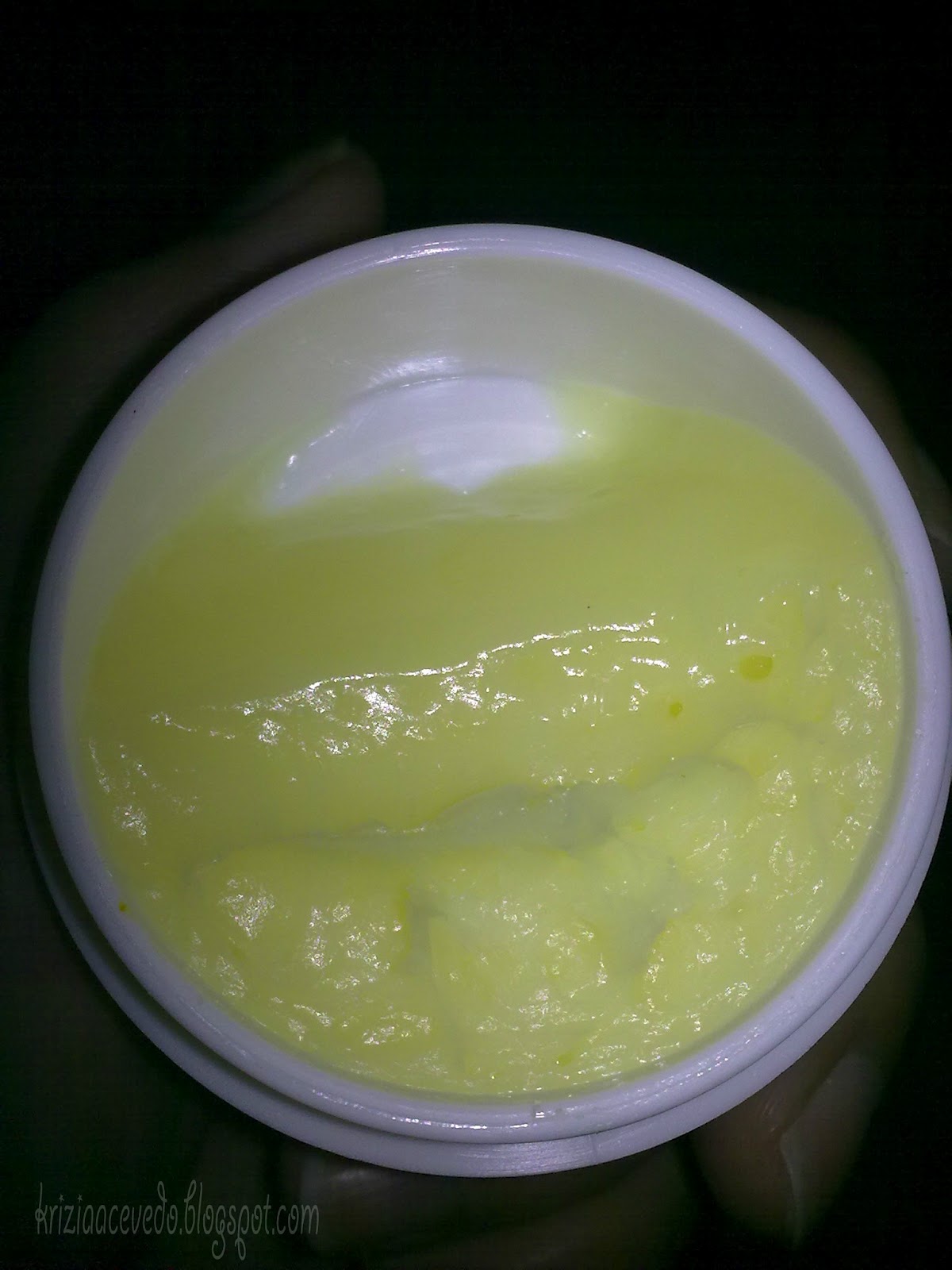 Thumbelisha's Corner Active White Plus Bleaching Cream Review