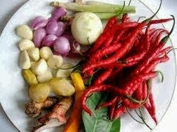 Resep Soto Ayam dengan Kuah Kuning yang Gurih!