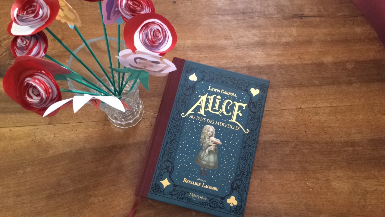 Le Salon Des Lettres Ma Decoration D Anniversaire Alice Au Pays Des Merveilles
