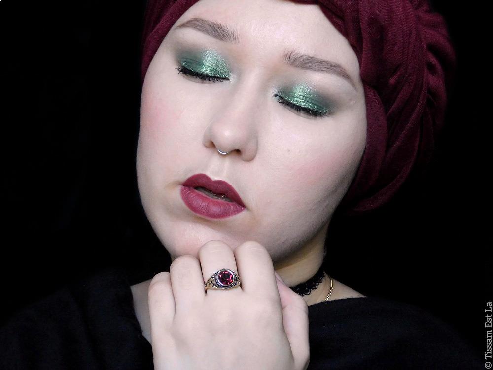 Falling Leaf Makeup Look | Juvia's Place Nubian 2 Palette - Primark PS... Master Blush Palette - Neve Cosmetics Vodka Eyeshadow - Pierre René Professional Matte Fluid Lipstick 06 Secret Garden - The Ordinary Serum Foundation 1.2 Neutral - Sephora Cinescope Mascara Falling Leaf Makeup Look | Juvia's Place Nubian 2 Palette - Primark PS... Master Blush Palette - Neve Cosmetics Vodka Eyeshadow - Pierre René Professional Matte Fluid Lipstick 06 Secret Garden - The Ordinary Serum Foundation 1.2 Neutral - Sephora Cinescope Mascara