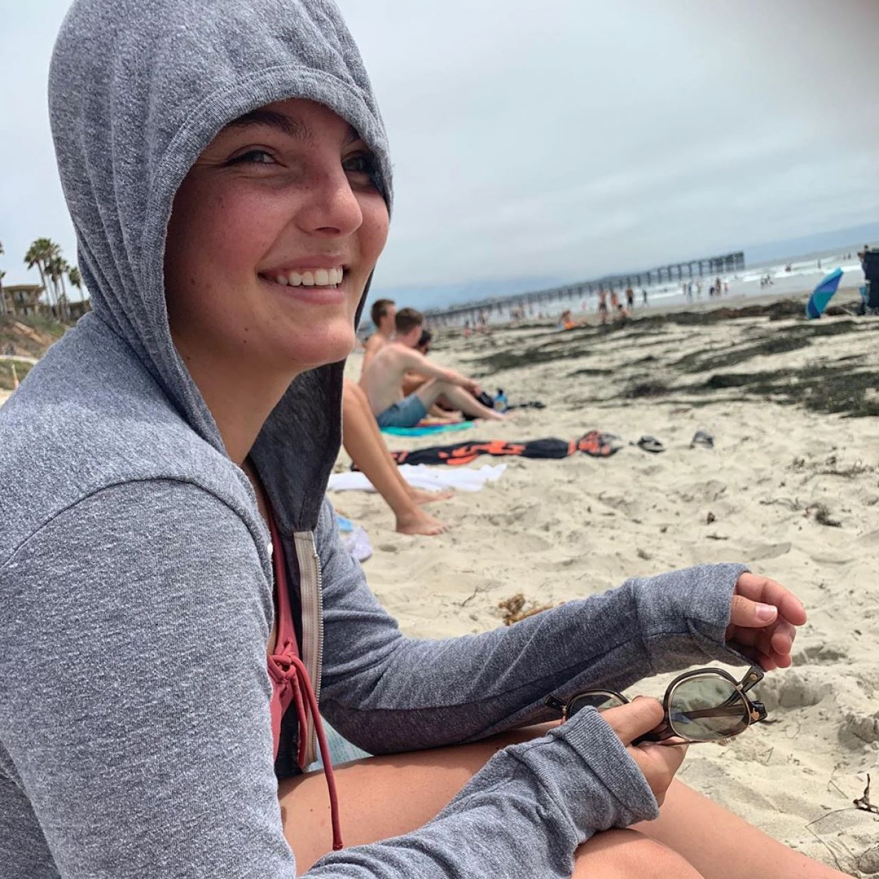 Camren Bicondova – Social Media 12/06/2019