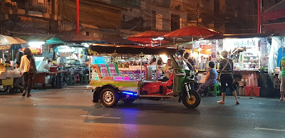 Ruch uliczny w Bangkoku, Bangkok, Miasto nigdy nie śpi 