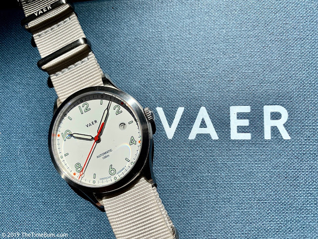 Vaer Automatic White Design 