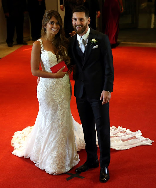 El vestido de Antonela Roccuzzo de la diseñadora Rosa Clará