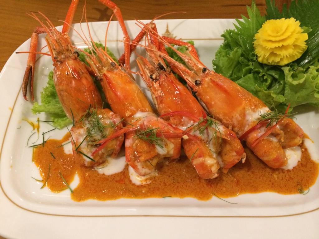 Thai Food Recipes SHRIMP IN DRIED RED CURRY