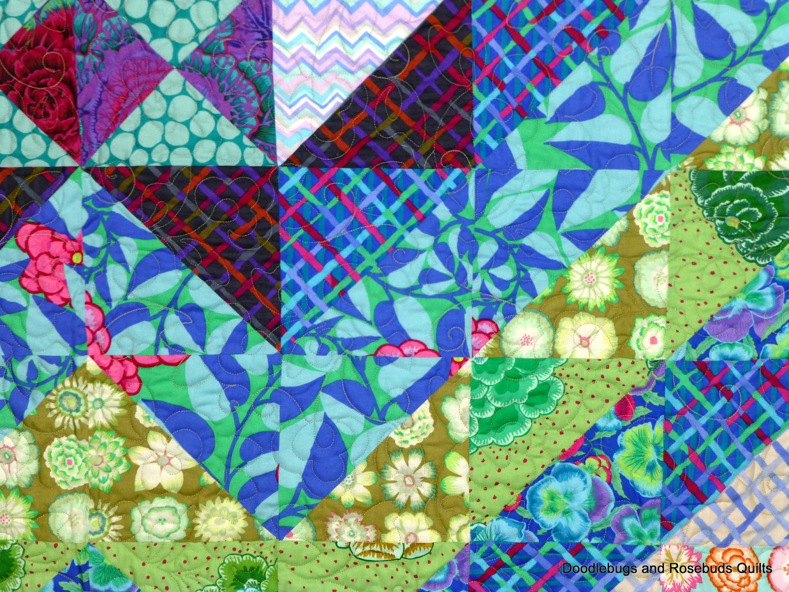 Doodlebugs and Rosebuds Quilts Hedge Maze Finished