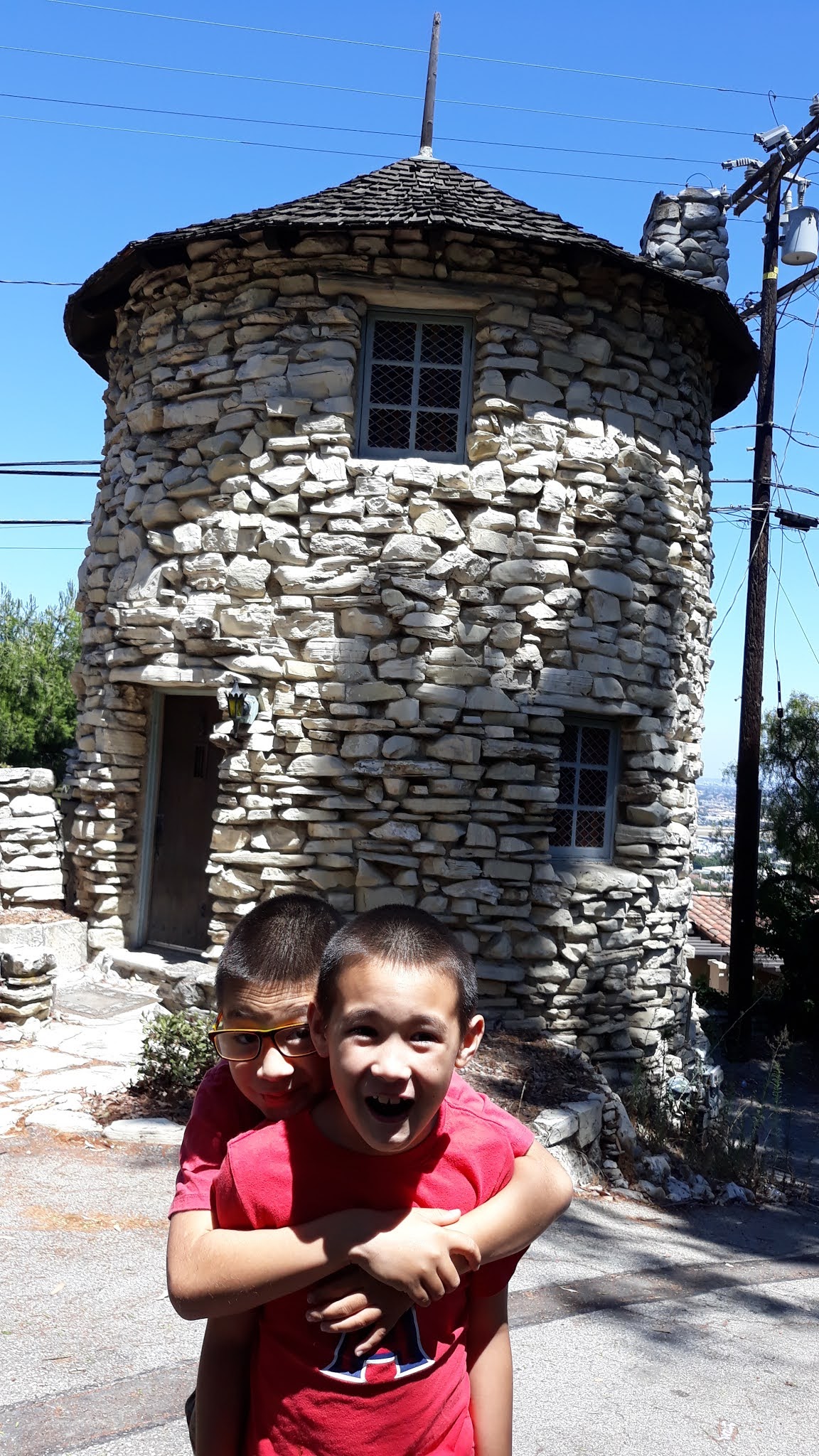 Cindy On Tour Mirlo Gate Lodge Tower