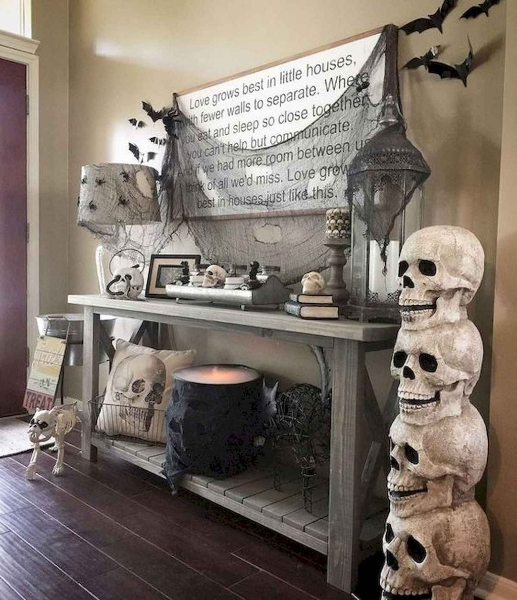 30+ Creepy DIY Indoor Halloween Decoration For This Year - Bedroomm006