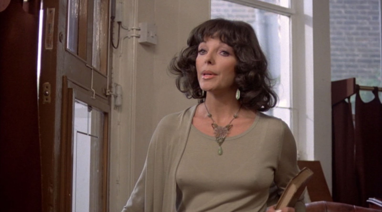 вечный сон сон 1978 gif. марлоу фильм 1969. вечный сон 1978. вечный сон фильм 1978. вечный сон.