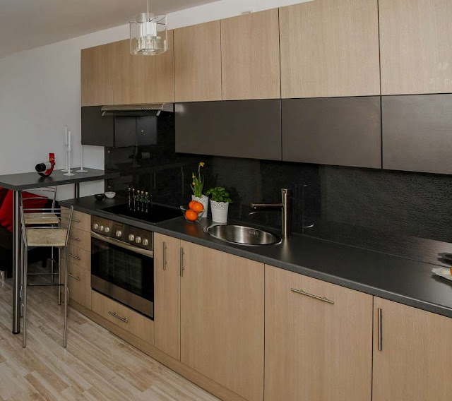 Kitchen Set Minimalis dari Kayu Olahan - Rumah Sae