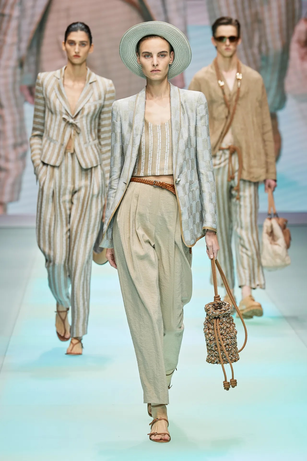 Emporio Armani Spring Summer 2022 Fashion Show. (Emporio Armani