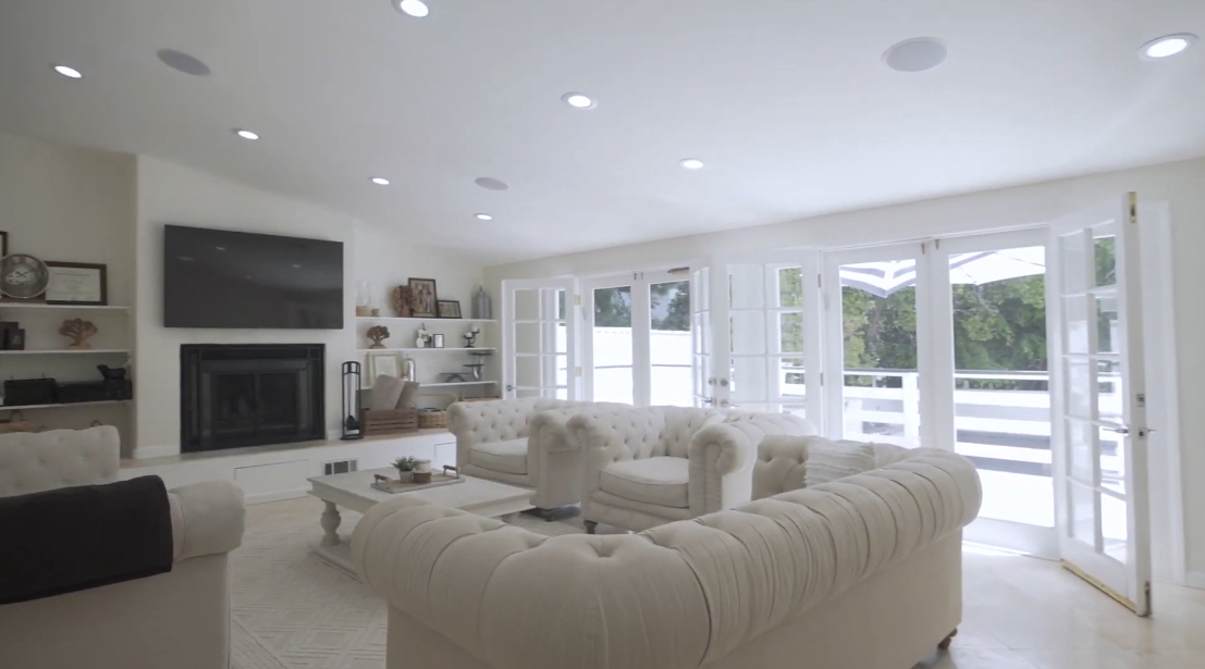 Interior Design vs. 10618 Lindbrook Dr, Los Angeles Luxury Home Tour