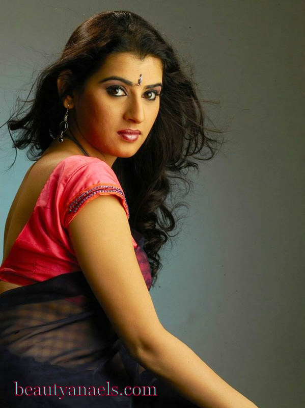 Telugu Serial Actress Archana Photos Telugu Serial Actress Archana Photos