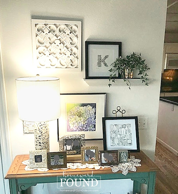 coastal style,color,farmhouse style,decorating,room makeovers,colorful home,diy decorating,FREE,spring,makeover,DIY,furniture,color palettes,boho style,grandmillenial style,living room decor,spring home decor,spring decorating,mantel decor,wall art,furniture arrangement.