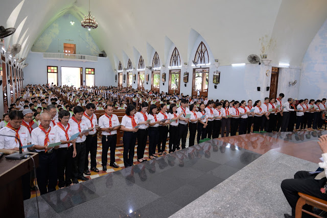 Tuy hoa khai giang giao lý