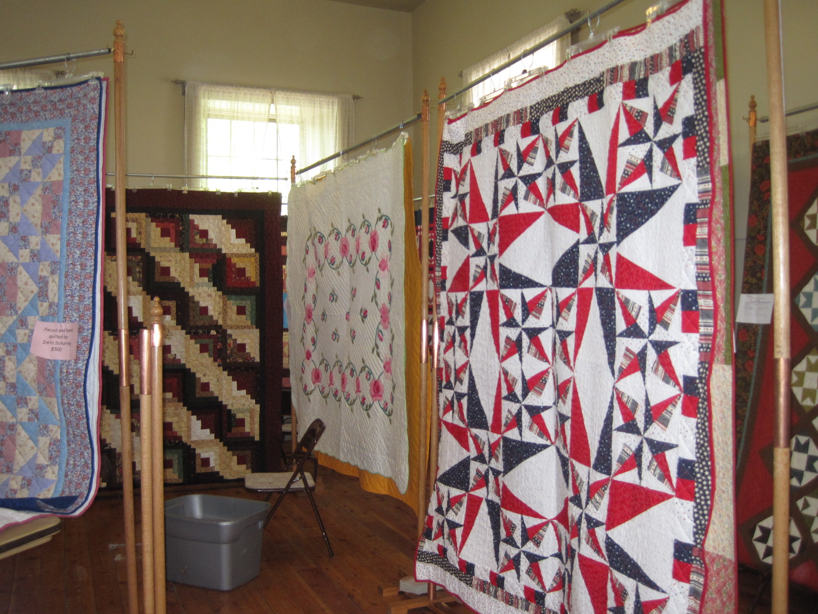 Bunchberry Studio Hanging a Quilt Show