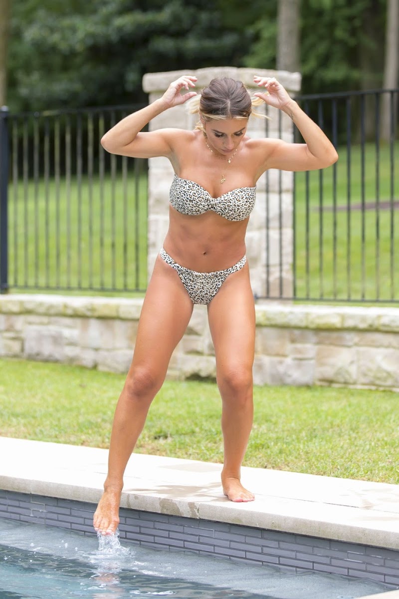 Jessie James Clicked in Bikini at a Pool in Nashville 30 Jul -2020