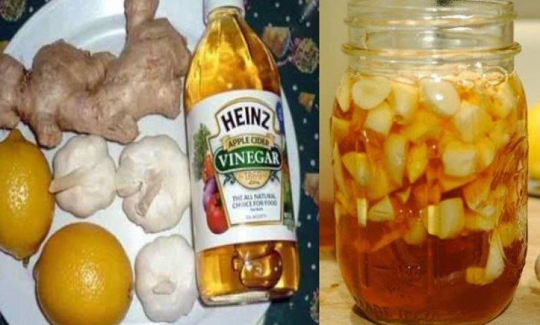 Most Powerful Lemon and Garlic Mixture to Clean Your Arteries Most Powerful Lemon and Garlic Mixture to Clean Your Arteries