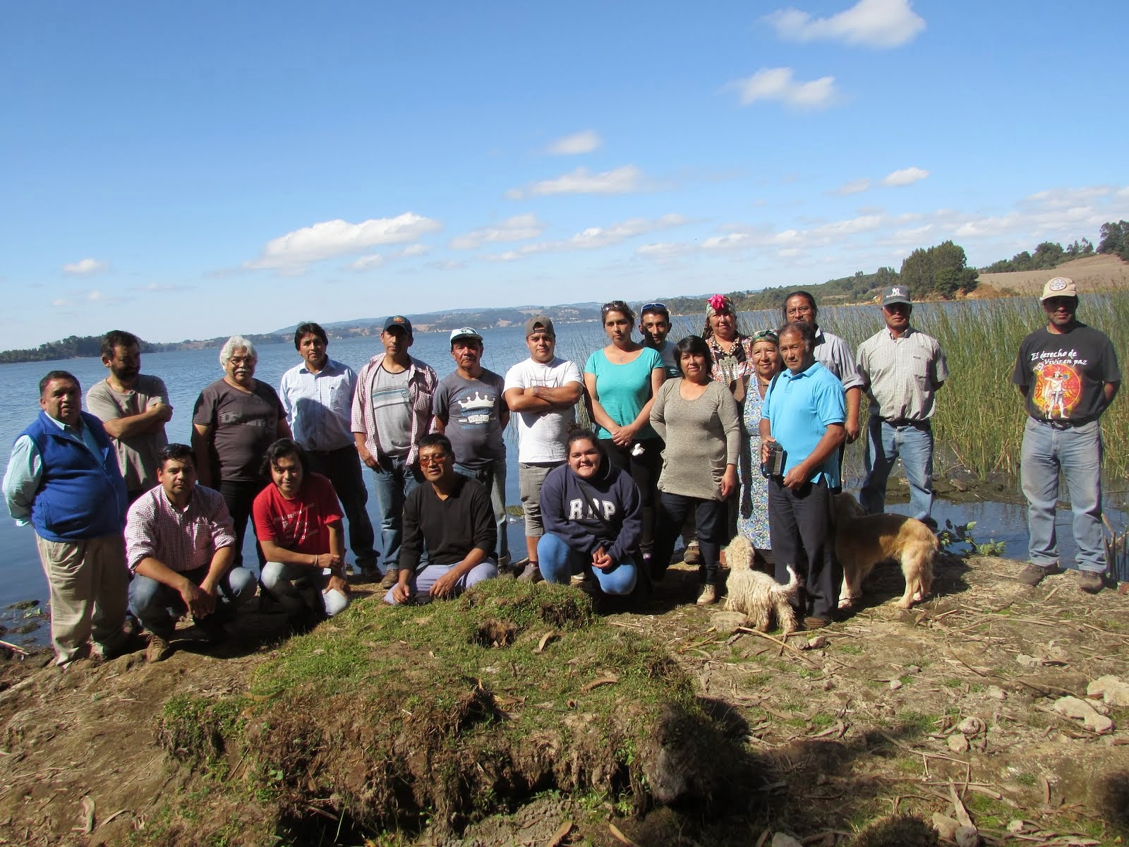 Imag. Personas Participantes en el Encuentro de Radios Mapuches del Wallmapu 28 y 29 de Marzo.