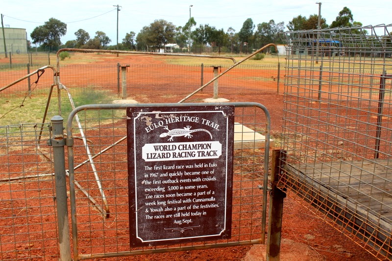 Travelling Around Australia: White Cliffs Outback NSW to Charleville ...
