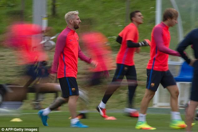 1. Lionel Messi's New Blonde Haircut Sparks Controversy - wide 7