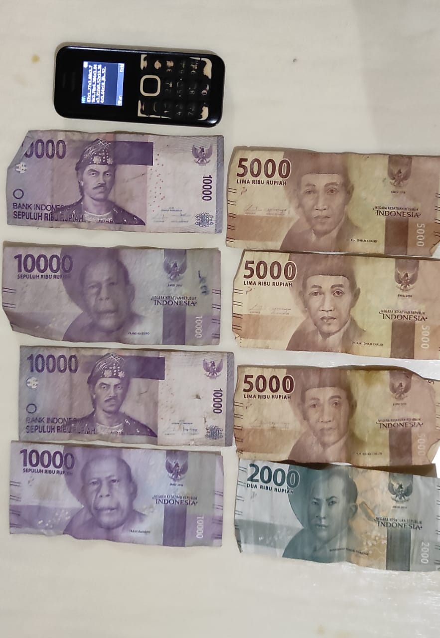 Penulis Togel Kim Hongkong Di Kotapinang Diringkus Polisi Suluh Sumatera Penulis Togel Kim Hongkong Di Kotapinang Diringkus Polisi Suluh Sumatera