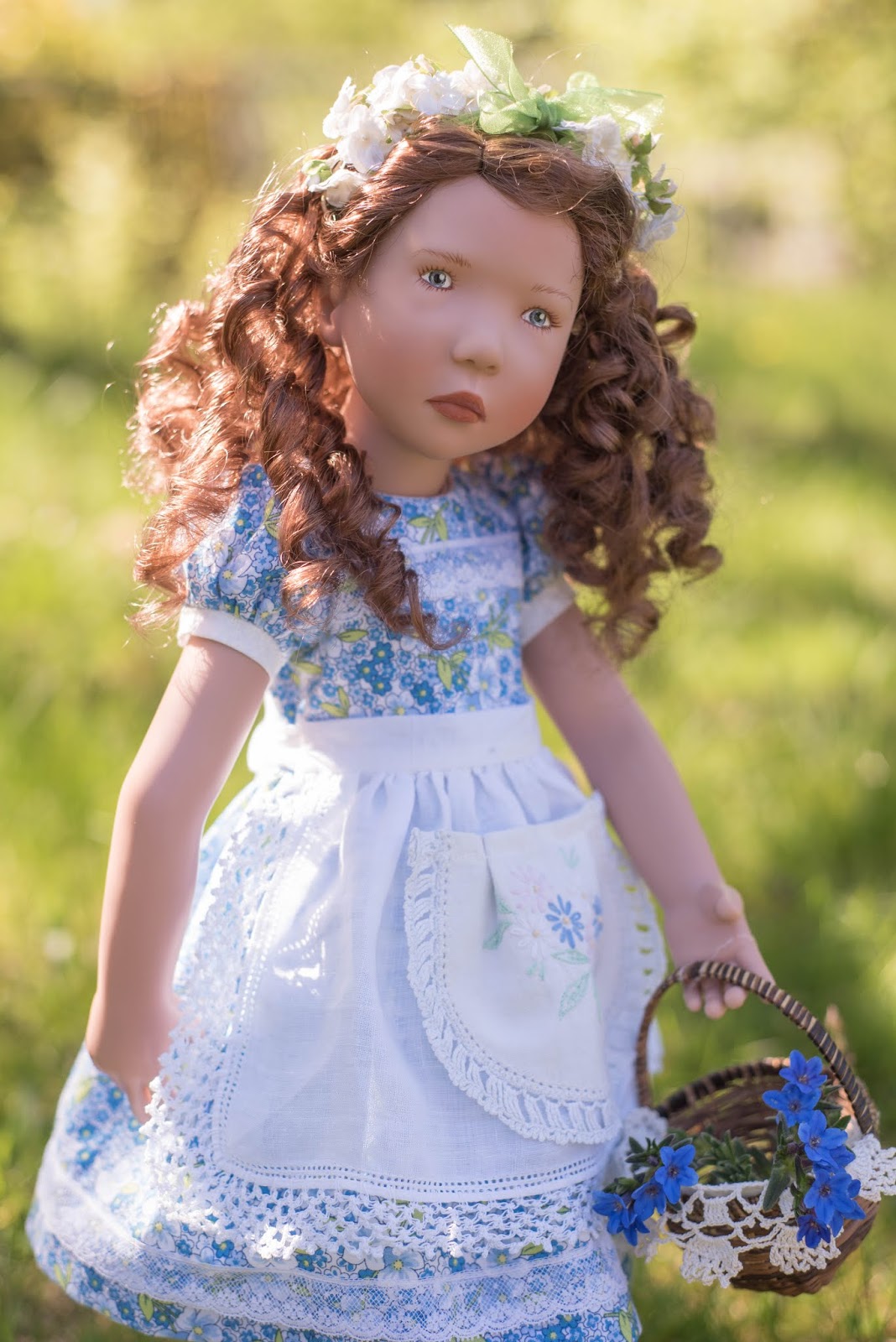 Dotsydoodle: New Dress for Zwergnase doll THORDIS