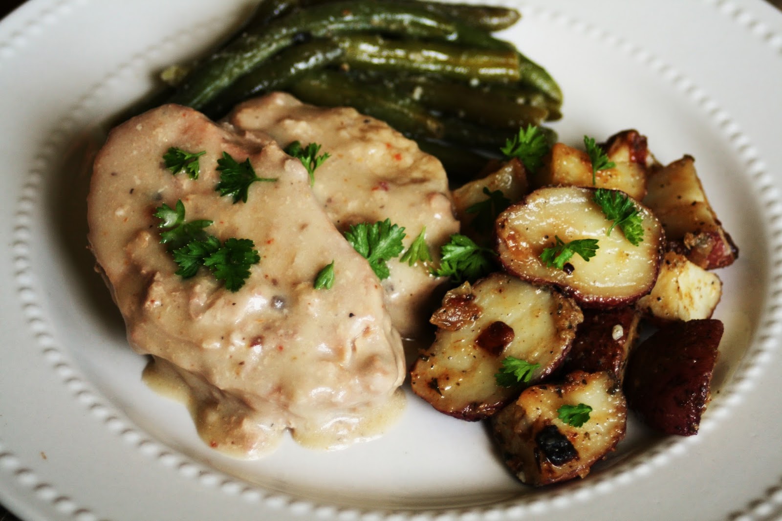 I Thee Cook: Creamy Ranch Pork Chops {Slow Cooker}