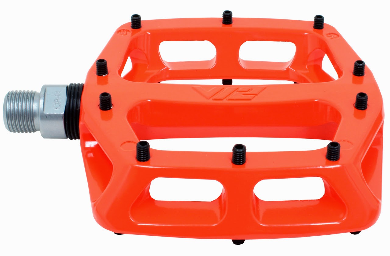 dmr v12 flat pedals review