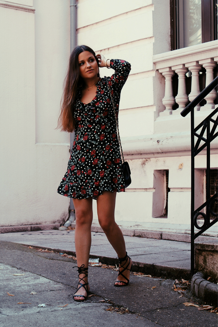 Outfits Vestido Pichi Negro Pichi Piel Mango Arrasa Con Su Vestido