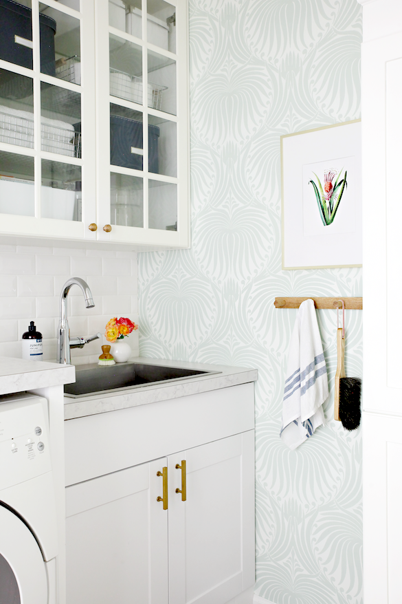 IHeart Organizing Laundry Room Storage Organization Wallpaper 