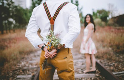 150 Contoh Pantun nembak pacar, Kreatif dan membuat Baper - Pantunsiana