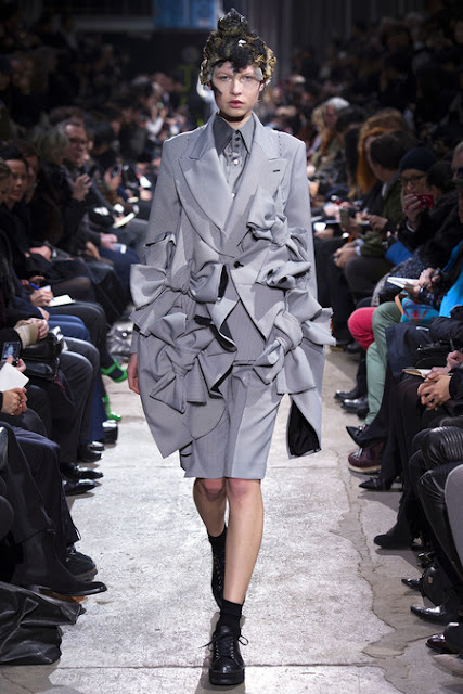 SUPERMODELDIVA: THE INFINITY OF TAILORING: Comme des Garcons Fall 2013