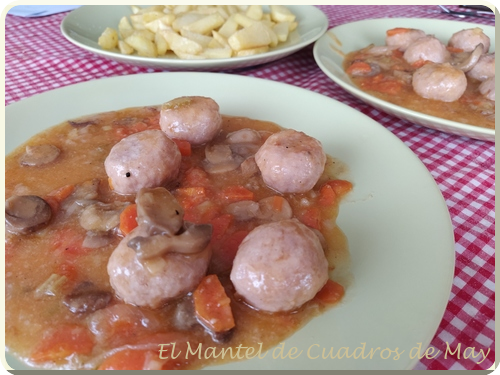 Albóndigas con Salsa Agridulce