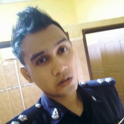 My Gay Meanderings: 58. Uniformed Indo (and for the first time